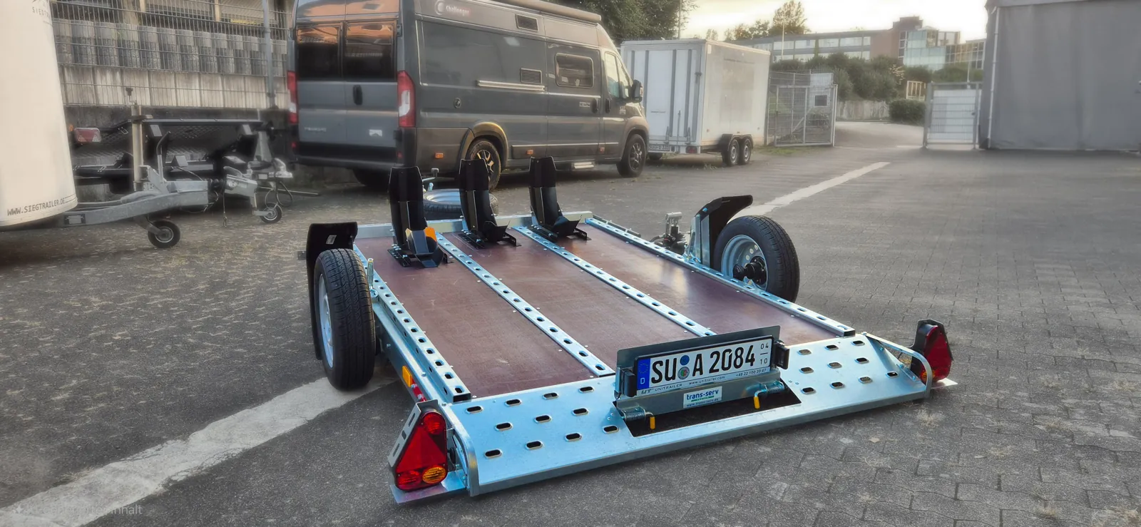 Absenk-Trailer 750kg